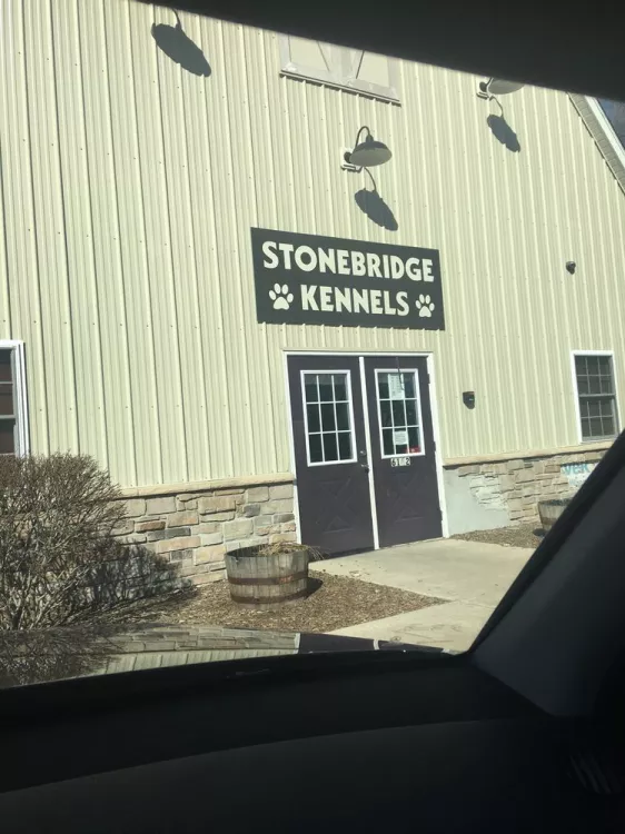 Stonebridge Kennels, Illinois, Roscoe